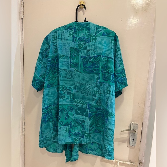 Blue printed shirt with shoulder pads - Picture 7 of 7